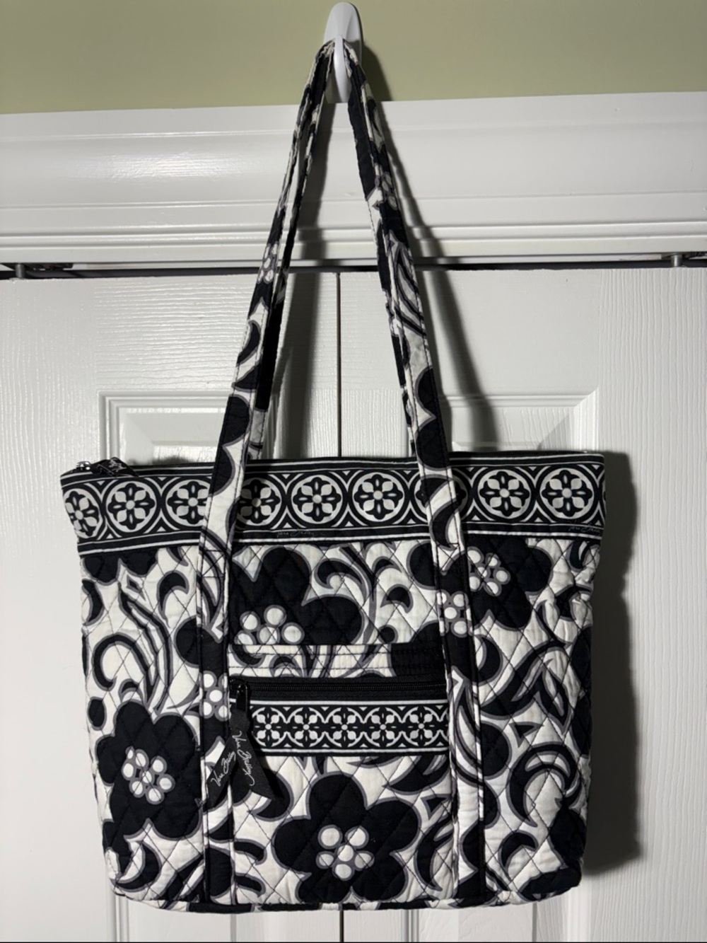 Vera Bradley Villager Tote Shoulder Bag Night & Day Black & White Preowned EUC